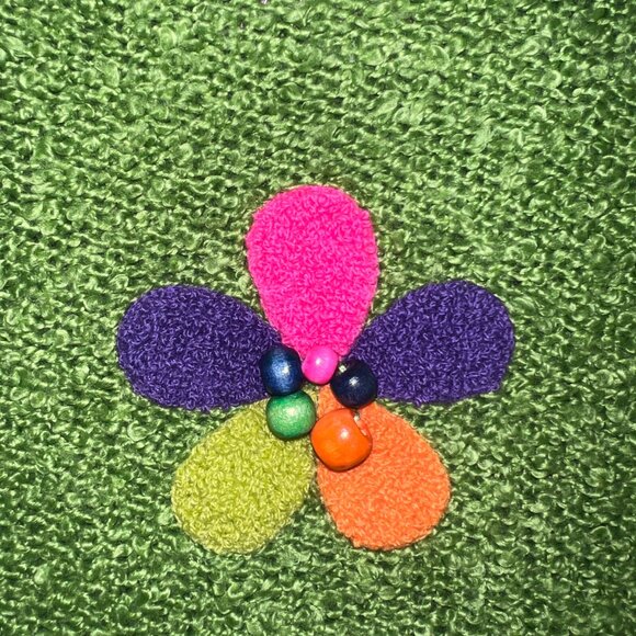 UNIF Somer Sweater - Picture 4 of 5